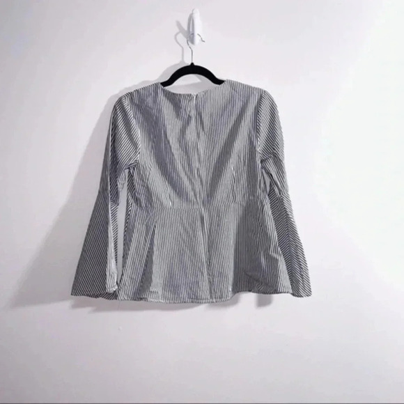 1st sight striped blouse with bell sleeves Small - Picture 2 of 6